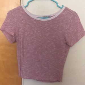 Cute pink cropped top w a white collar